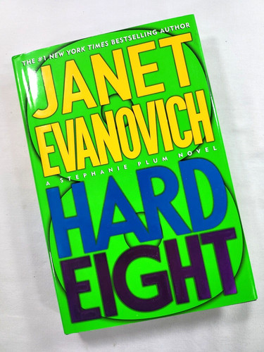 Hard eight janet evanovich - eight,